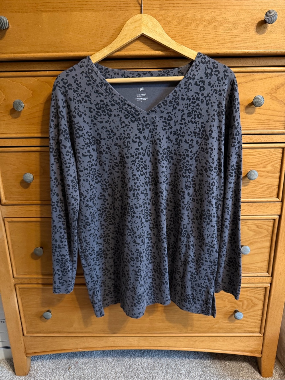 J. Jill Simply Supima V-Neck Tunic Animal Print Black & Gray 100% Cotton Size S